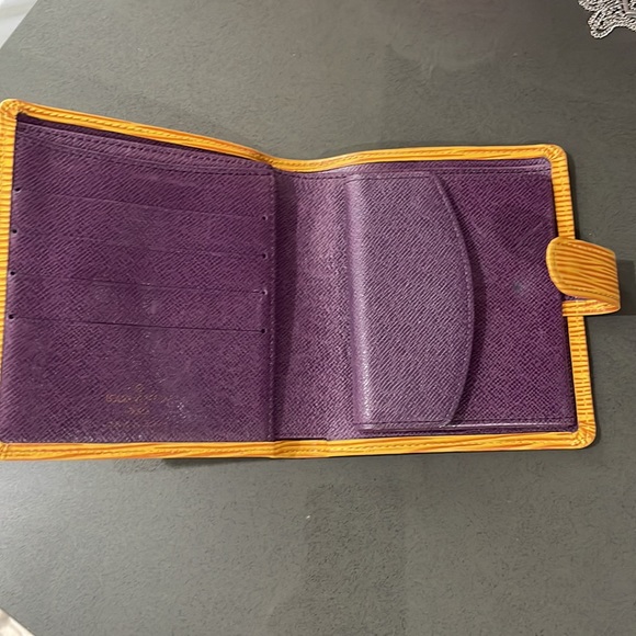 Louis Vuitton Epi Yellow Wallet - Picture 3 of 10